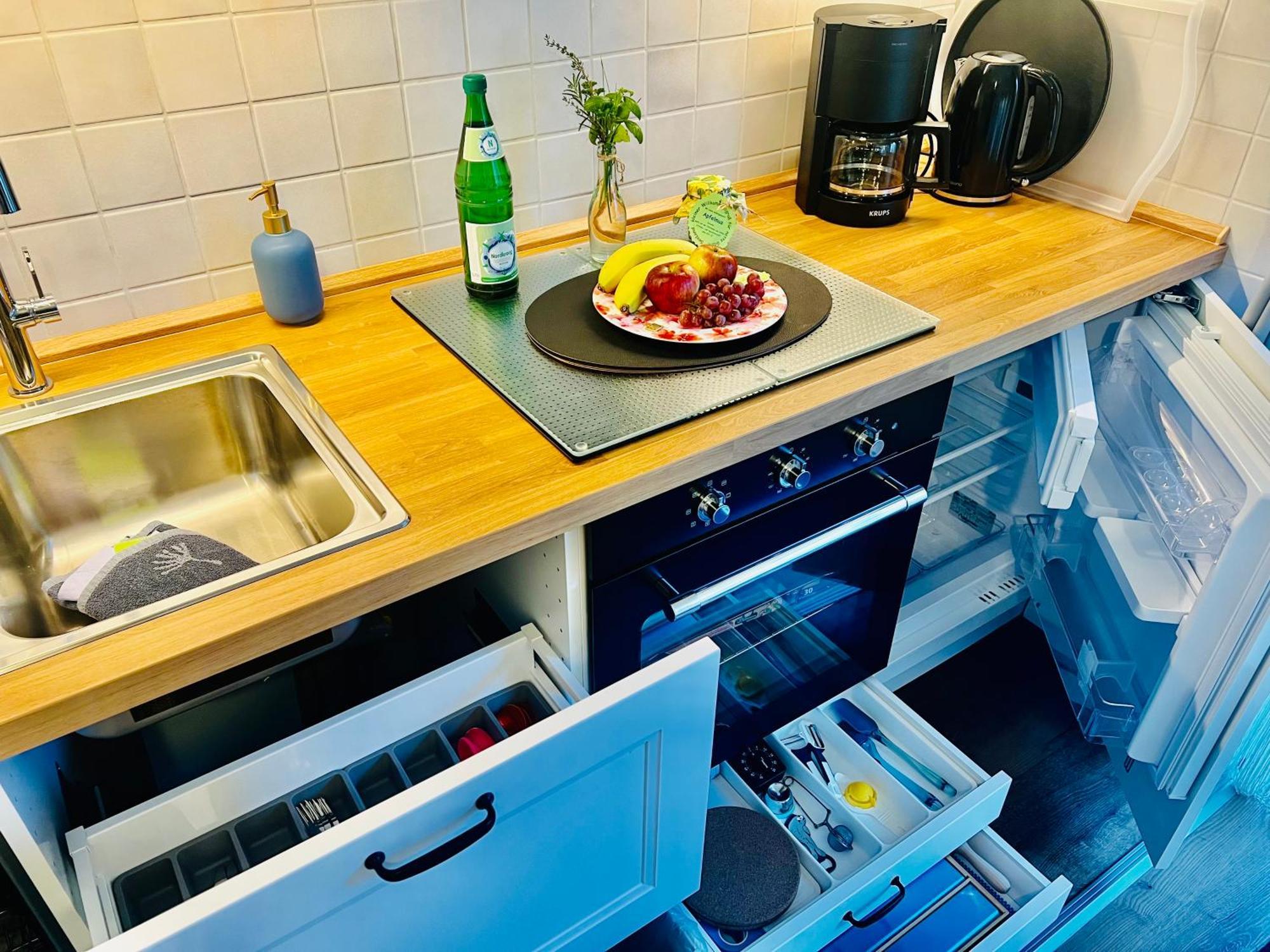 Seelund - Meeresrauschen Lauschen - Ruhiges Sonniges Apartment Mit Garten Und Terrasse Nahe Strand Und Ostsee Schonhagen  Bagian luar foto
